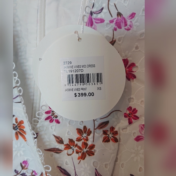 La Maison Talulah Jasmine Vines Tiered Midi Dress - Picture 8 of 12